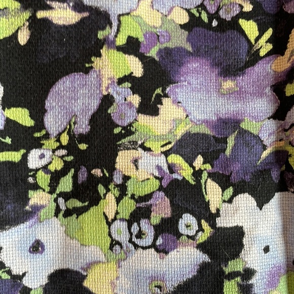 Loft skirt size 10. Purple floral, cotton - Picture 2 of 4